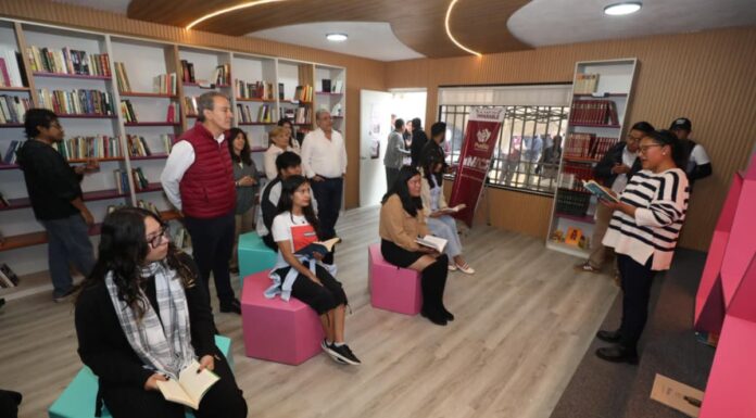Pepe Chedraui fomenta lectura con Biblioteca en San Ramón