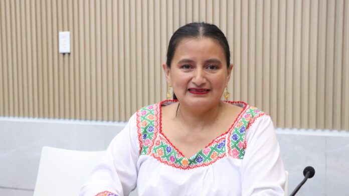 Esther Martínez