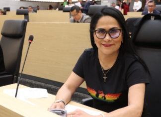 Fedrha Suriano presenta iniciativas en favor de la comunidad LGBT+