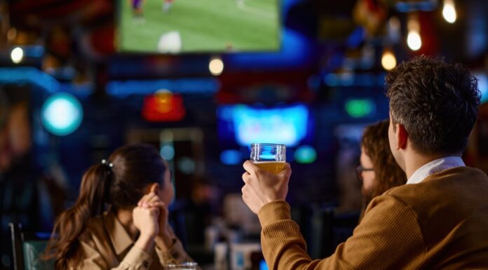 Exhortan a restauranteros a cumplir restricciones durante “fiesta del futbol”