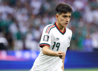 Gilberto Mora, el mexicano más joven en ser titular en Mundiales