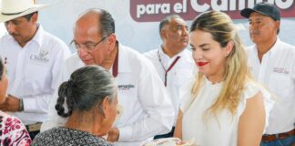 Entregan 5 mil 600 sacos de sorgo en la Mixteca poblana