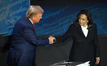 Harris califica al gobierno de Trump como “corrupto e incompetente”