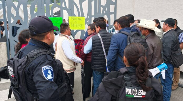 Fijan plazo de un mes para resolver conflicto entre Hueyapan y Atempan