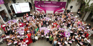 Pepe Chedraui entrega reconocimientos a “Mujeres Imparables”