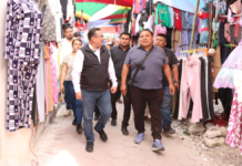 Pável Gaspar atiende necesidades de comerciantes en la Mixteca