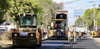 Sheinbaum reconoce modelo de pavimentación en Puebla