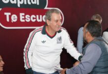 Pepe Chedraui escucha a vecinos en Junta Auxiliar de La Libertad