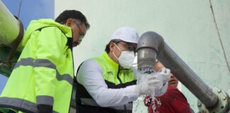 Inicia distribución gratuita de agua con despliegue de 100 pipas