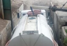 Aseguran 10 pipas por extracción ilegal de agua en Xochimehuacan
