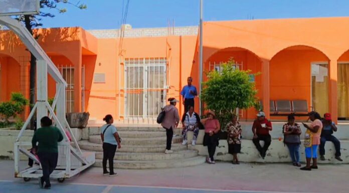 Habitantes de San Diego Chalma toman presidencia auxiliar por disputa de pozo de agua