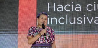 En SmartCity Expo, Rigoberta Menchú pide no perder de vista odios “insuperables”