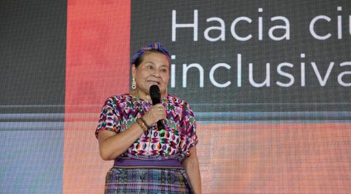 En SmartCity Expo, Rigoberta Menchú pide no perder de vista odios “insuperables”