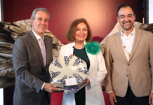 Extesorera de EU participa en Smart City Expo LATAM Congress