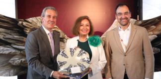 Extesorera de EU participa en Smart City Expo LATAM Congress