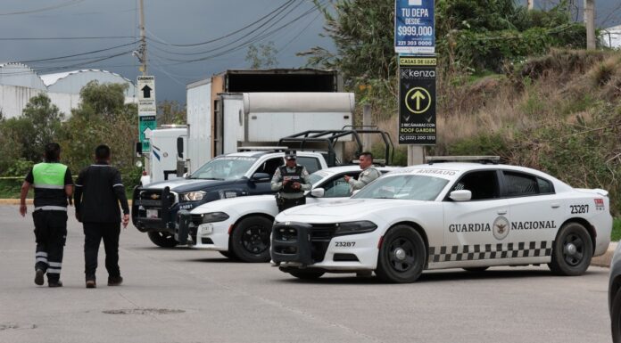 Persecución en Sanctorum deja cinco detenidos y dos camiones asegurados
