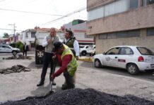 Pepe Chedraui supervisa trabajos de bacheo en Villa Posadas