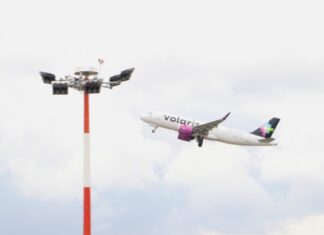 Inauguran vuelo Puebla-Los Ángeles