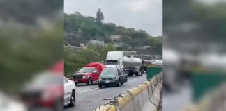 Accidente múltiple provoca cierre total en la Orizaba–Puebla