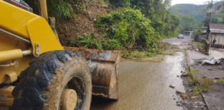 Gobierno estatal atiende afectaciones por lluvias en Eloxochitlán