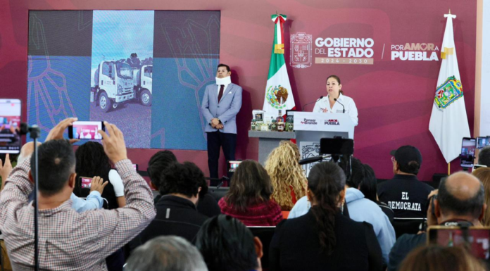 Gobierno de Puebla inicia reparto de agua con 100 pipas