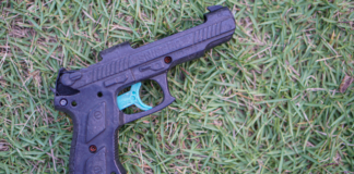 Plantean hasta 18 meses de cárcel por uso de armas falsas en Puebla