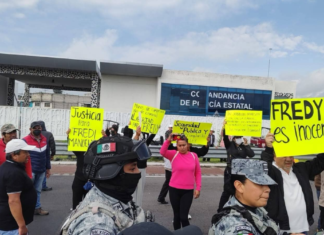 Cierran la México–Puebla para exigir liberación de tres detenidos