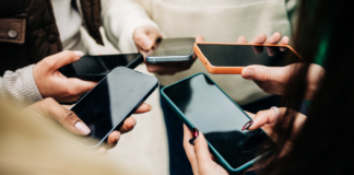 CRT amplía el plazo para registrar líneas celulares en México
