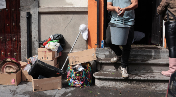 Evaluarán daños por lluvias en comercios del Centro Histórico