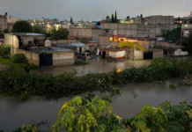 Se desbordan barrancas y Puente Negro tras intensas lluvias