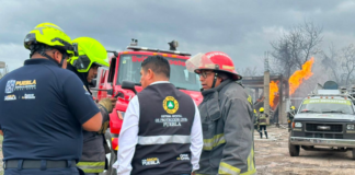 Protección Civil evacúa zona de riesgo por explosión en Tepeaca