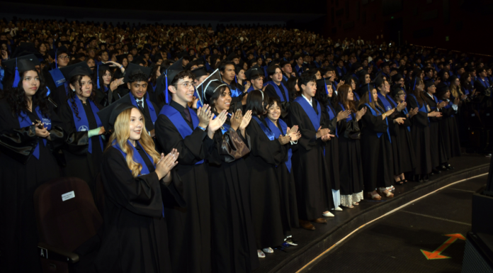 Se gradúan 802 alumnos de la Prepa 2 de Octubre BUAP