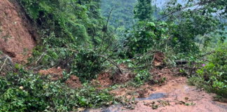 Lluvias provocan derrumbes y bloquean caminos en la Sierra Negra