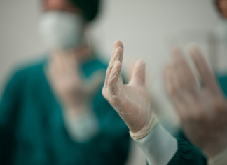Puebla acumula siete denuncias contra supuestos médicos