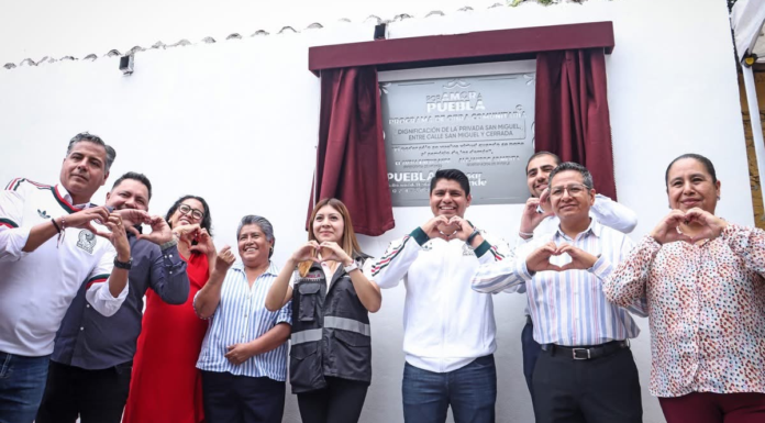 Omar Muñoz entrega pavimentación de la Privada San Miguel