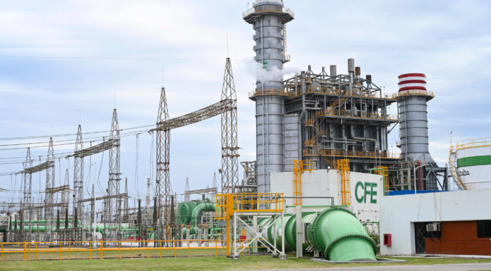 Sheinbaum inaugura nueva planta de la CFE en Manzanillo, Colima