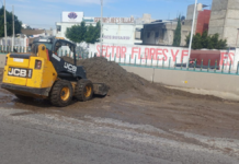 Realizan limpieza en puente de la Central de Abasto
