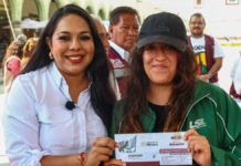 Entregan tarjetas de la beca “Rita Cetina” en San Pedro Cholula