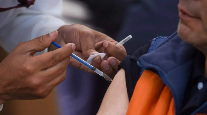 Advierten por sarampión, influenza y COVID-19 durante el Mundial 2026