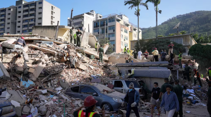 Sube a 589 la cifra de muertos por los terremotos en Venezuela