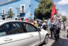 Marcha la 28 de octubre por bulevar 5 de Mayo y Centro Histórico