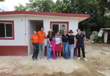 Voluntariado de Anáhuac Puebla entrega nueve viviendas a familias vulnerables
