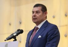 Armenta envía iniciativa para crear Consejo Técnico de Adopciones en Puebla