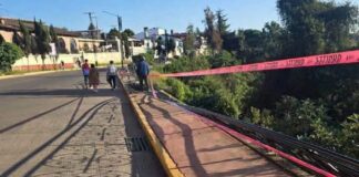 Conductor sale disparado a barranca en Zacatlán