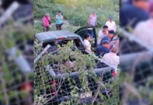 Pareja resulta lesionada tras caer a barranca en Teopantlán