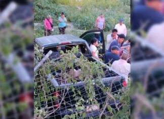 Pareja resulta lesionada tras caer a barranca en Teopantlán