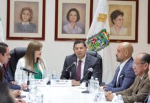 Armenta toma protesta a Carlos Ochoa como director general del SEDIF