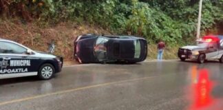 Choque en Arco Oriente de Teziutlán deja dos menores lesionados