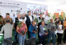 Fortalecen al campo en Cuautincháncon fertilizantes y maquinaria