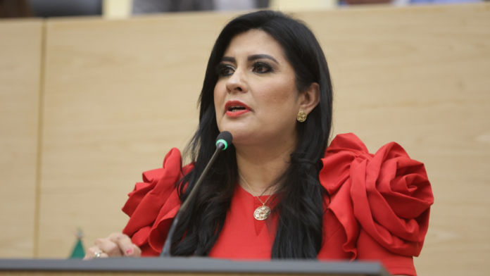 Delfina-Pozos